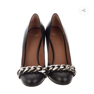 Givenchy Paris Black Leather Escarpin Chain Round Toe Pumps